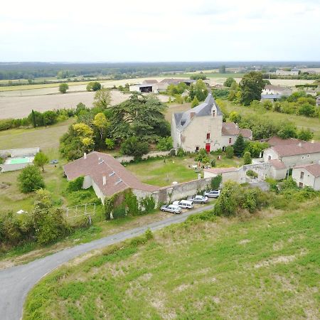Gite Du Manoir Des Roches Saires エクステリア 写真