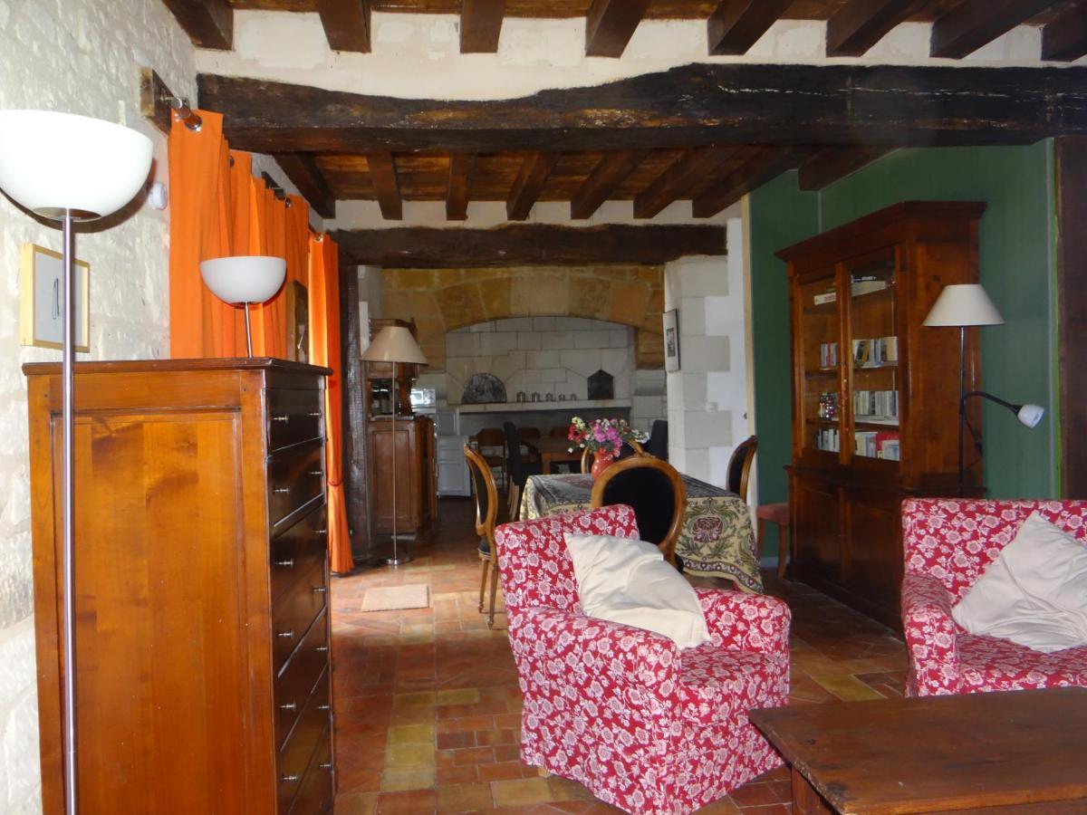 Gite Du Manoir Des Roches Saires エクステリア 写真