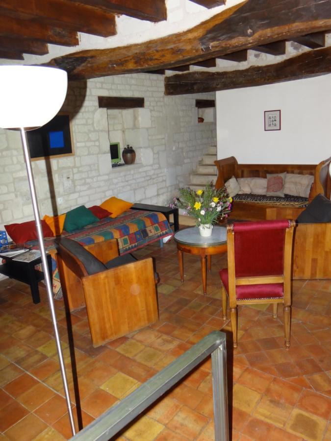 Gite Du Manoir Des Roches Saires エクステリア 写真